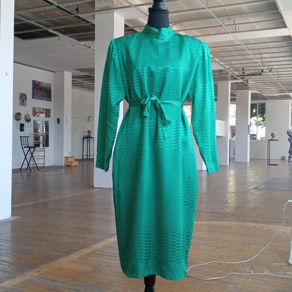 Emerald green long skeeve/high neck silk vintage dress - Picture 4 of 12